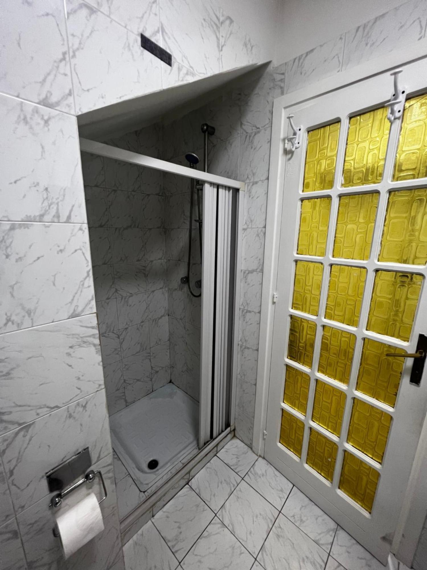 1 Room Apartment Near By Central Train Station Palermo Exterior foto